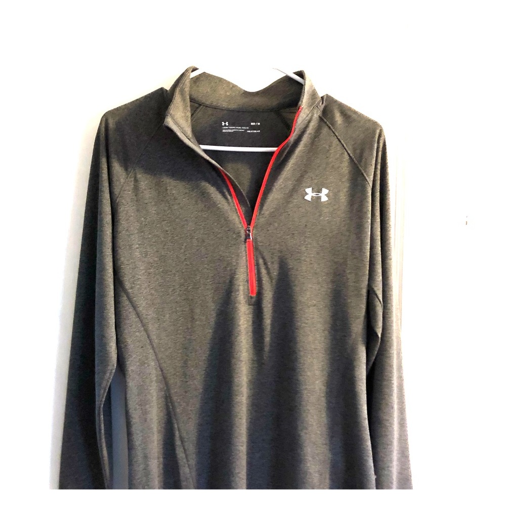 Women’s Under Armour Medium size pullover